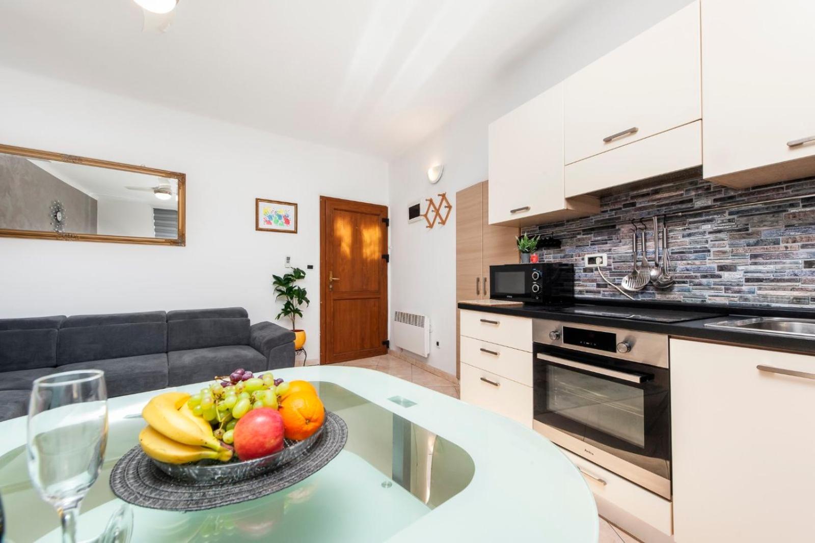 Apartment Rogic روفينج المظهر الخارجي الصورة