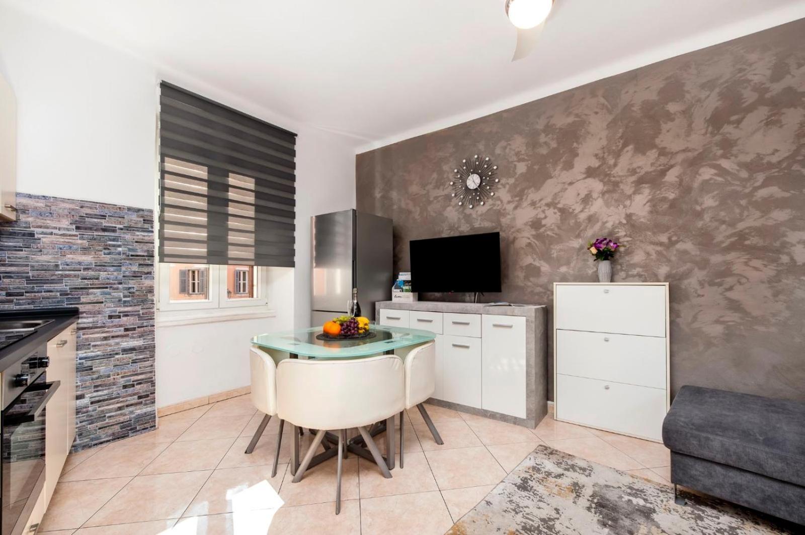 Apartment Rogic روفينج المظهر الخارجي الصورة